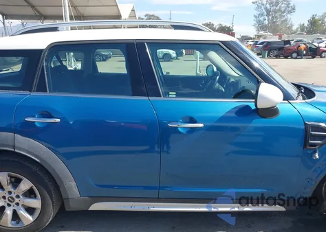 2018 Mini Countryman Cooper из США, поврежденный, VIN WMZYS7C30J3E07458